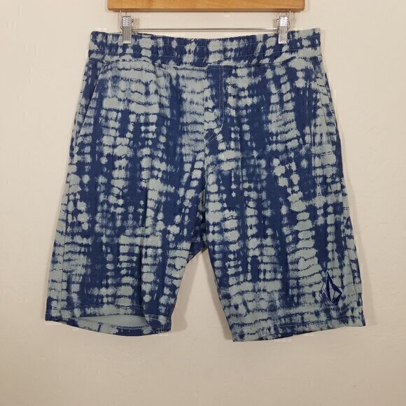 Volcom Shorts Size L - Picture 1 of 8